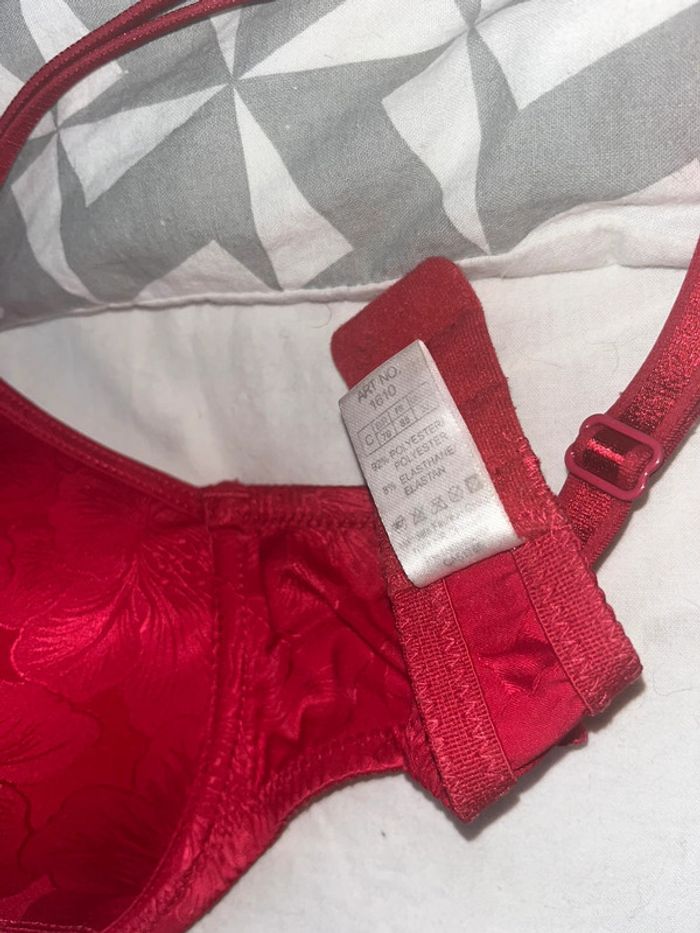Soutien gorge bordeaux - photo numéro 6