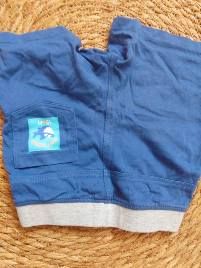 Short garçon. C&a, 24 mois - photo numéro 3