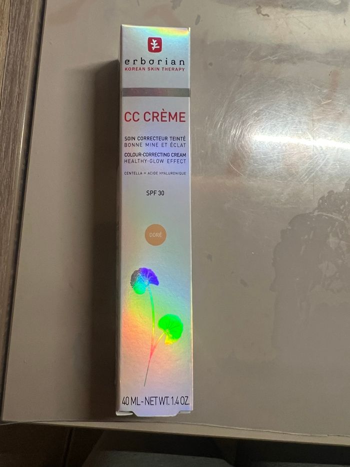 Cc crème doré erborian neuf