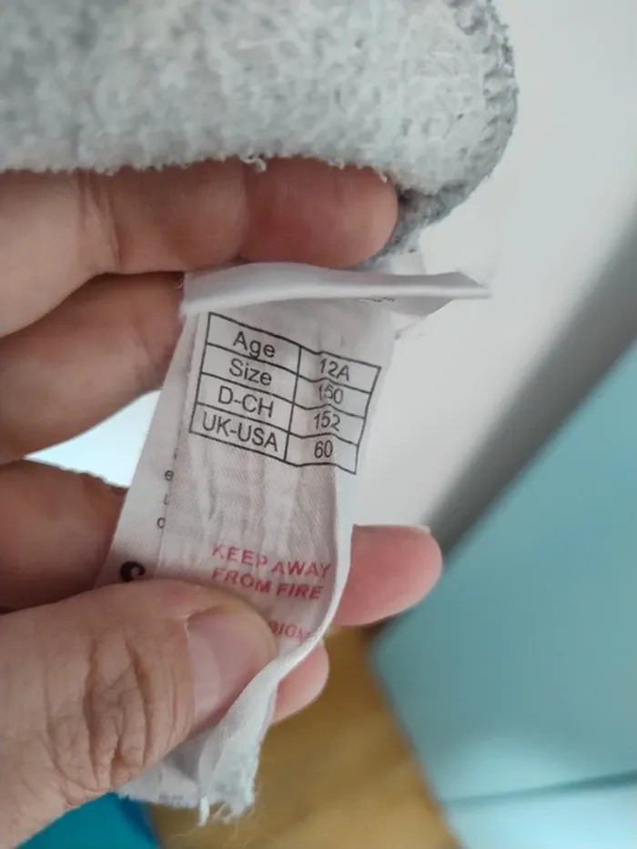 Gilet garçon à boutons - photo numéro 5