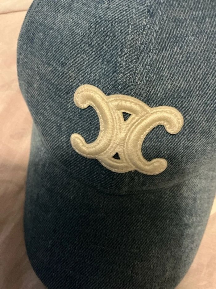 Casquette neuve Celine taille m - photo numéro 2