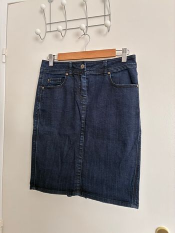 Jupe en jean bleu foncé Camaïeu – mi-longue, très bon état