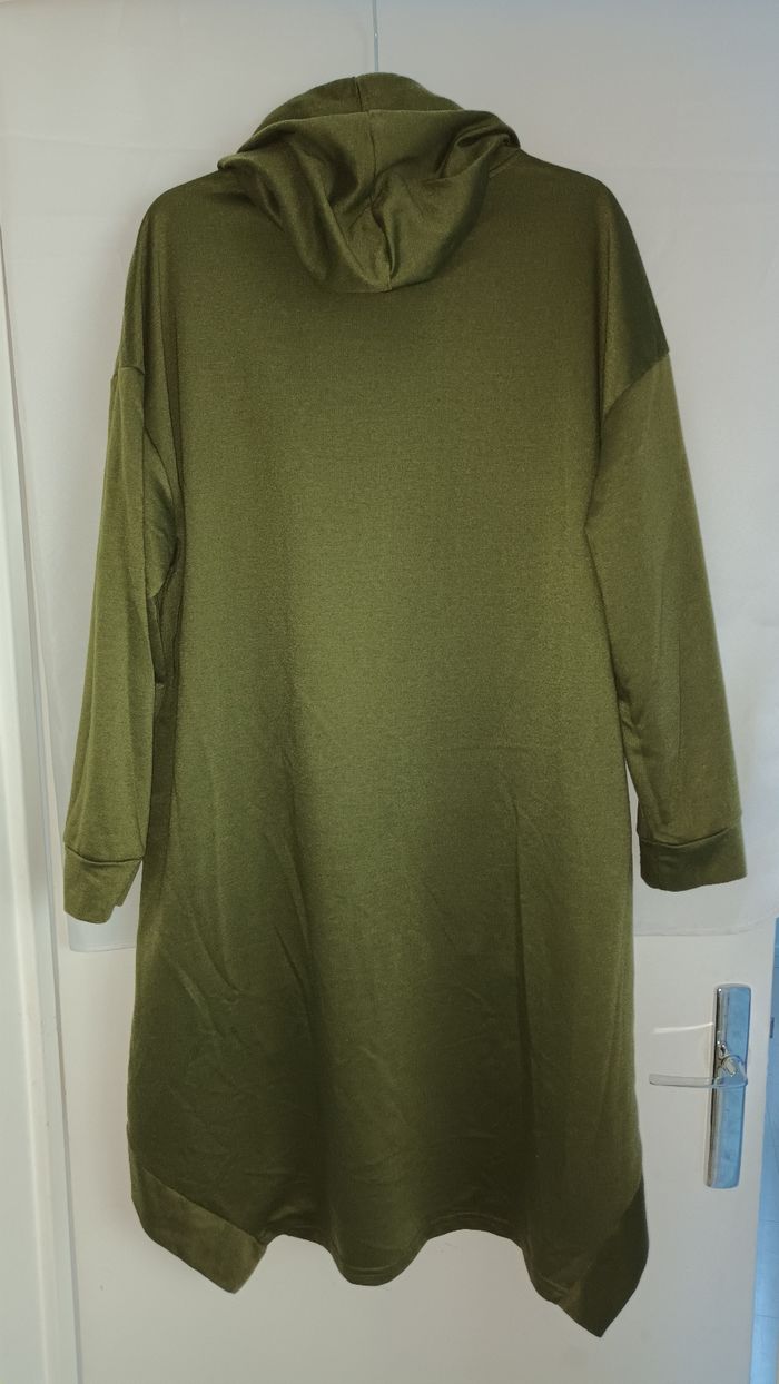 T-shirt à capuche long - photo numéro 2