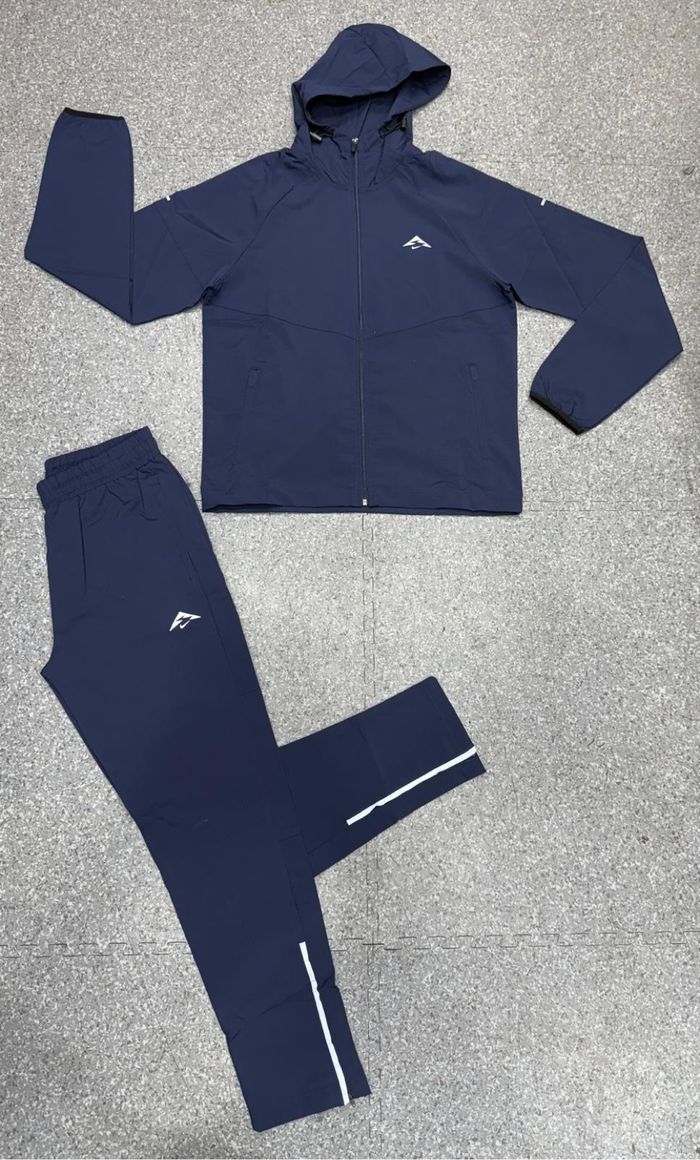 Ensemble, Nikei ou