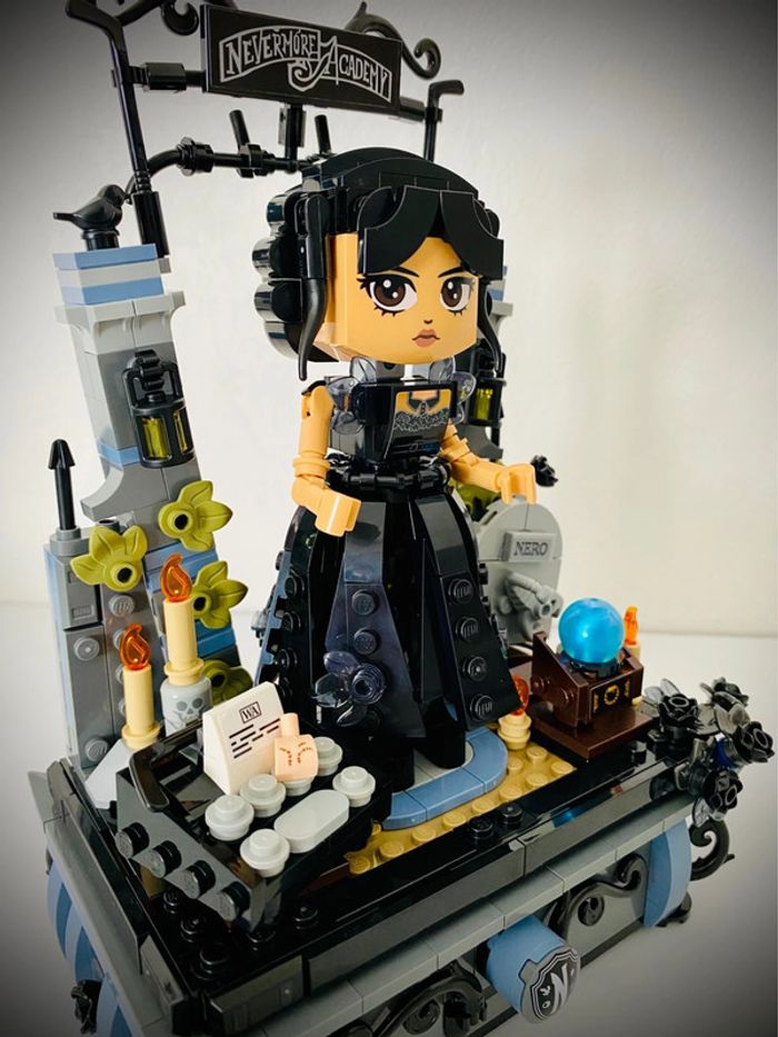 LEGO The LEGO Movie 2 - 76780 - La Figurine De Mercredi Addams - Complet avec Boîte et Notice - photo numéro 6
