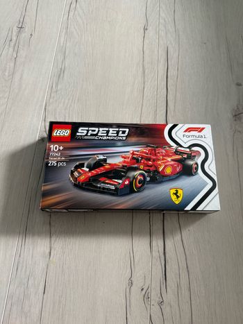 Lego formule 1 77242 complet