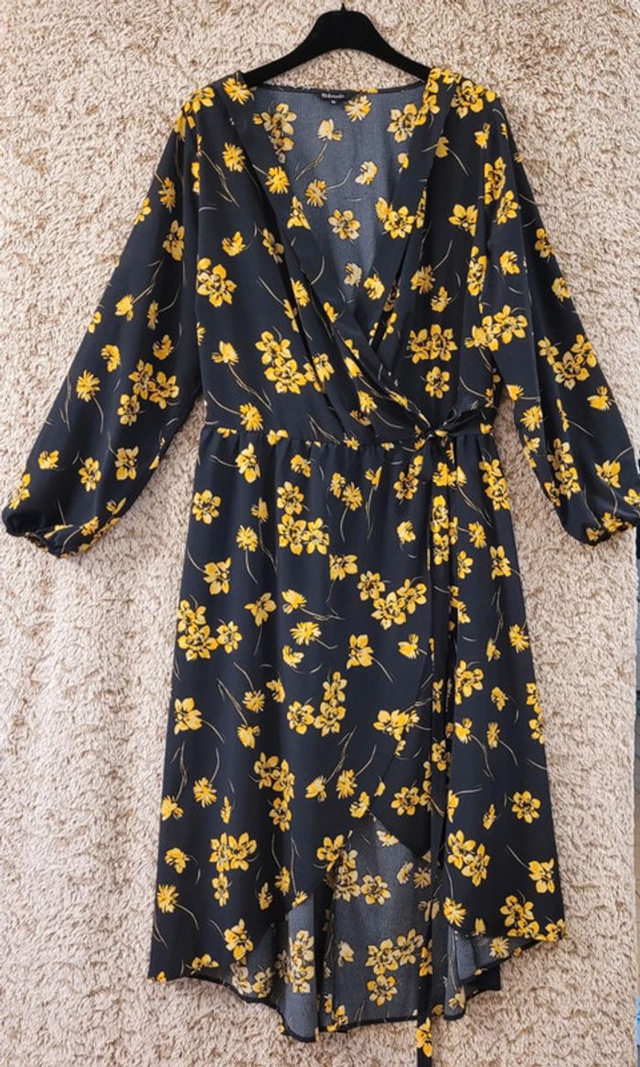 Très belle robe portefeuille - photo numéro 3