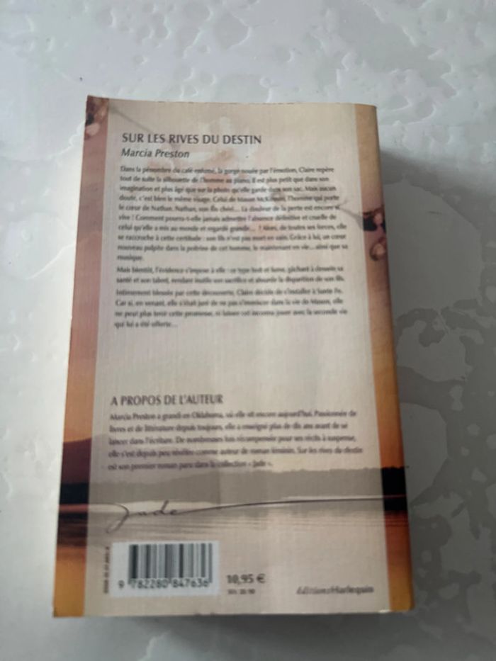 Livre sur les rives du destin - Marcia Preston - photo numéro 5