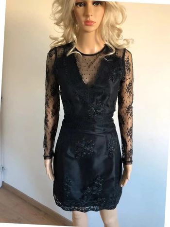 Robe noire neuve avec dentelle et plumetis Morgan taille 34 (valeur 95€)