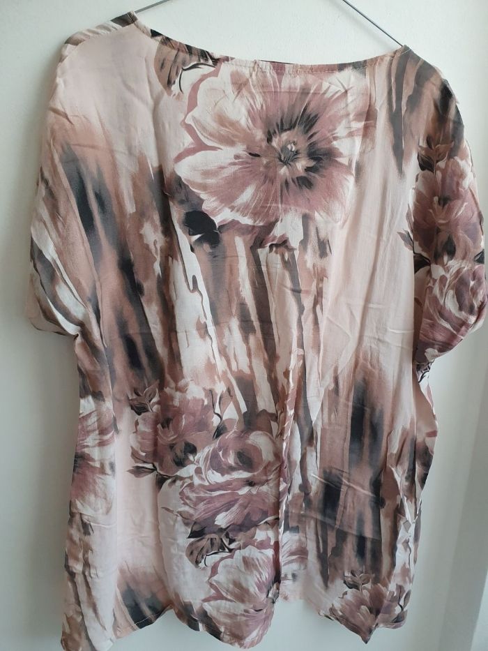 Tunique femme 44/48 - photo numéro 2