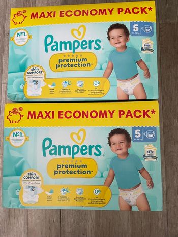 Lot de 160 couches Pampers premium taille 5 neuf