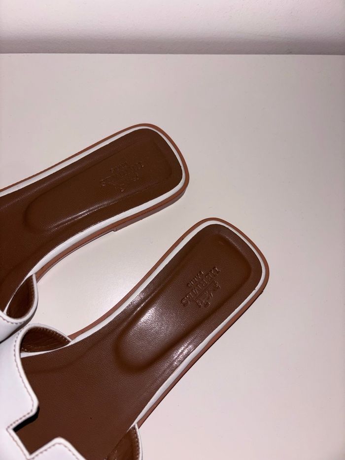 Claquette H - photo numéro 2