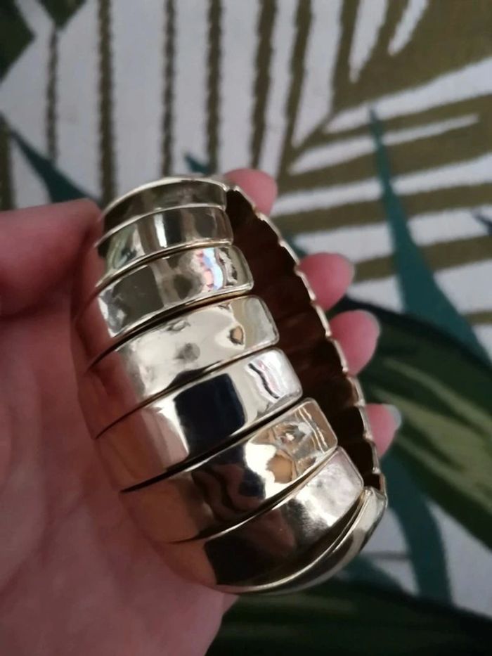 Bracelet doré - photo numéro 2