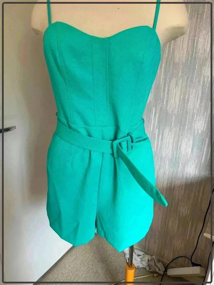 Combishort Oyster Vert d’eau taille 42 marque kookai neuve avec étiquette - photo numéro 2