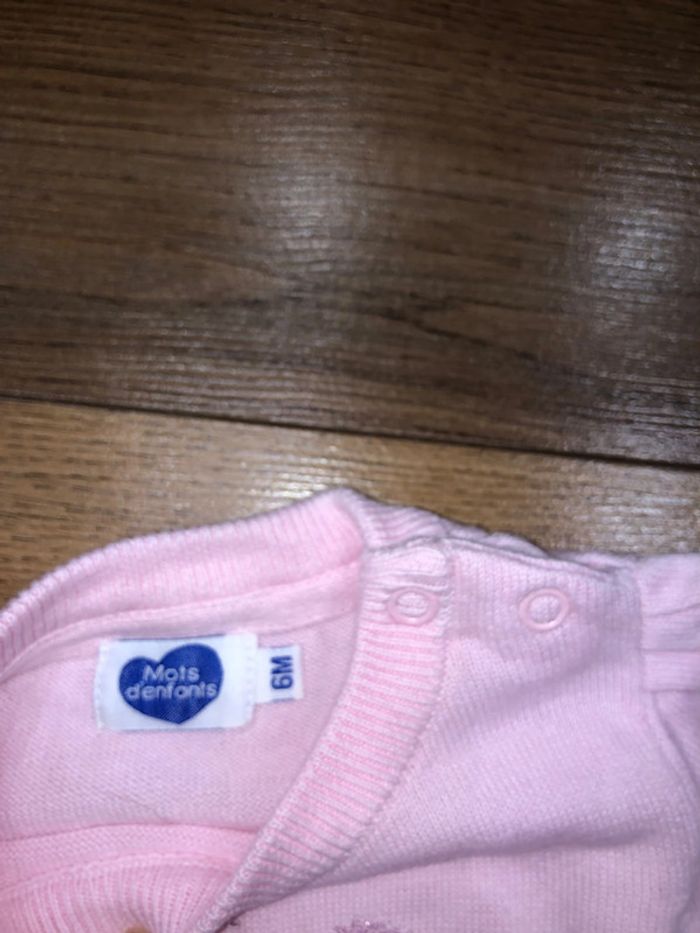 Pull bébé fille rose 🌺 mots d’enfant taille 6 mois très bon état - photo numéro 3