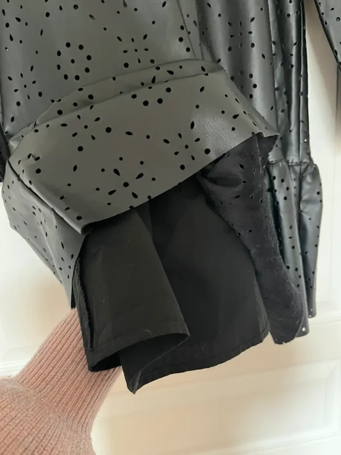 Robe noire Mango Kids 11-12 ans – Neuve avec étiquette - photo numéro 4