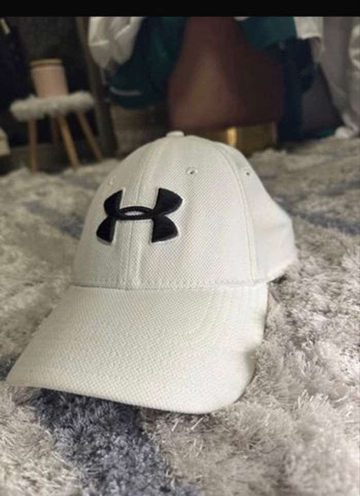 Casquette blanche under armour