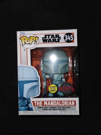 Figurine Funko Pop / The Mandalorian N°345 / Star Wars / Glows In The Dark Spécial édition
