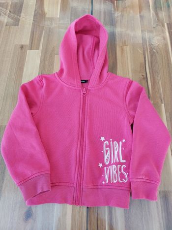 Gilet avec capuche rose