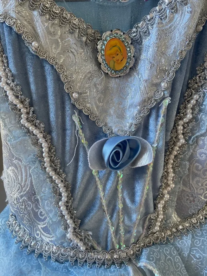 Robe princesse Disney cendrillon 5-7 ans - photo numéro 3