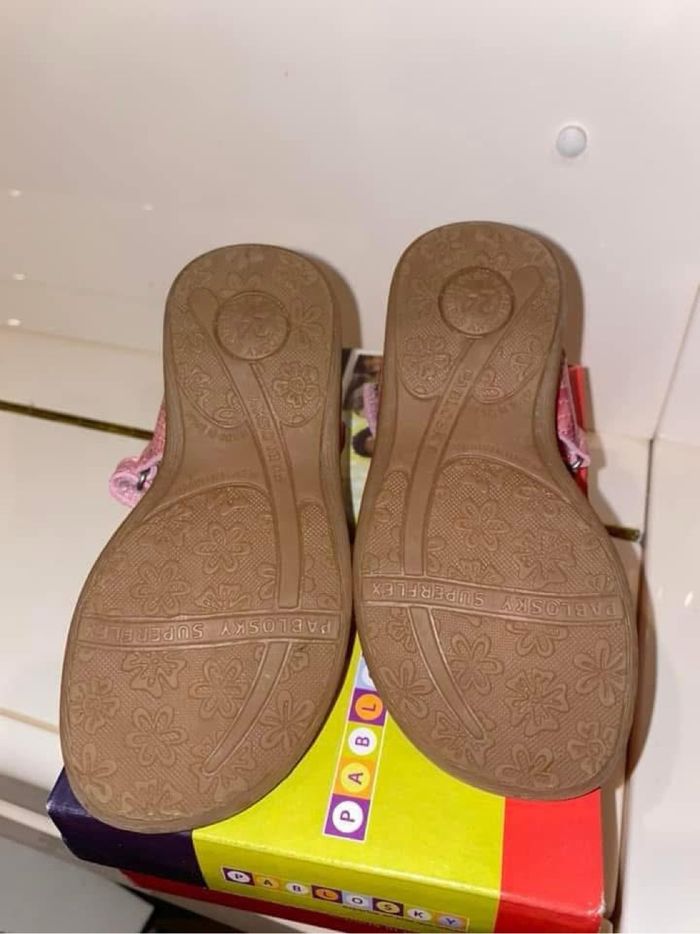 Sandales pablosky  24  Très bon état - photo numéro 9