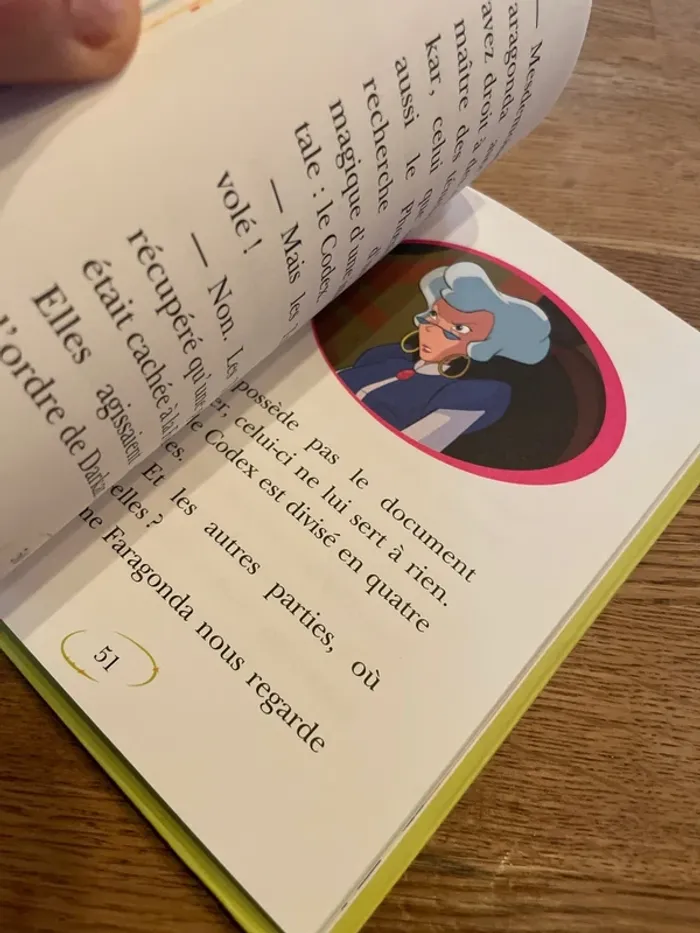 Livre La bibliothèque Rose Winx Club Numéro 10 À la poursuite du Codex - photo numéro 8