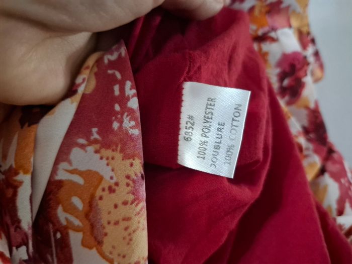 Robe ete fleuri taille 36 en très bon état Les mesures dans l'annonce - photo numéro 5