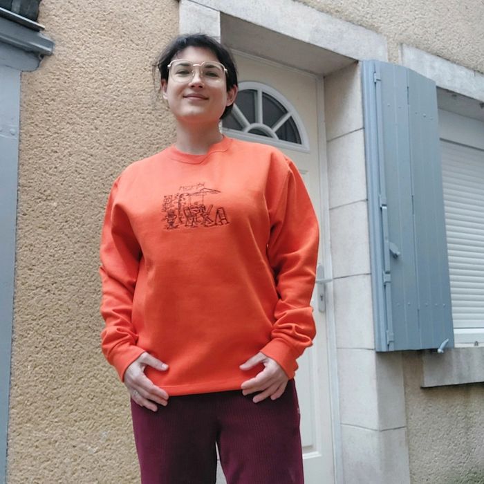 Pull de créatrice brodé taille M