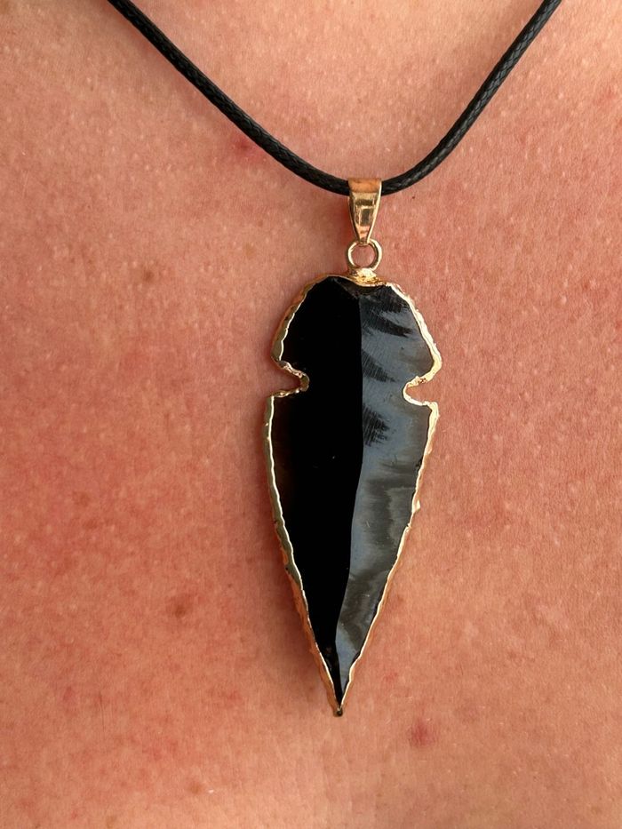Collier flèche en obsidienne noire dorée - photo numéro 5