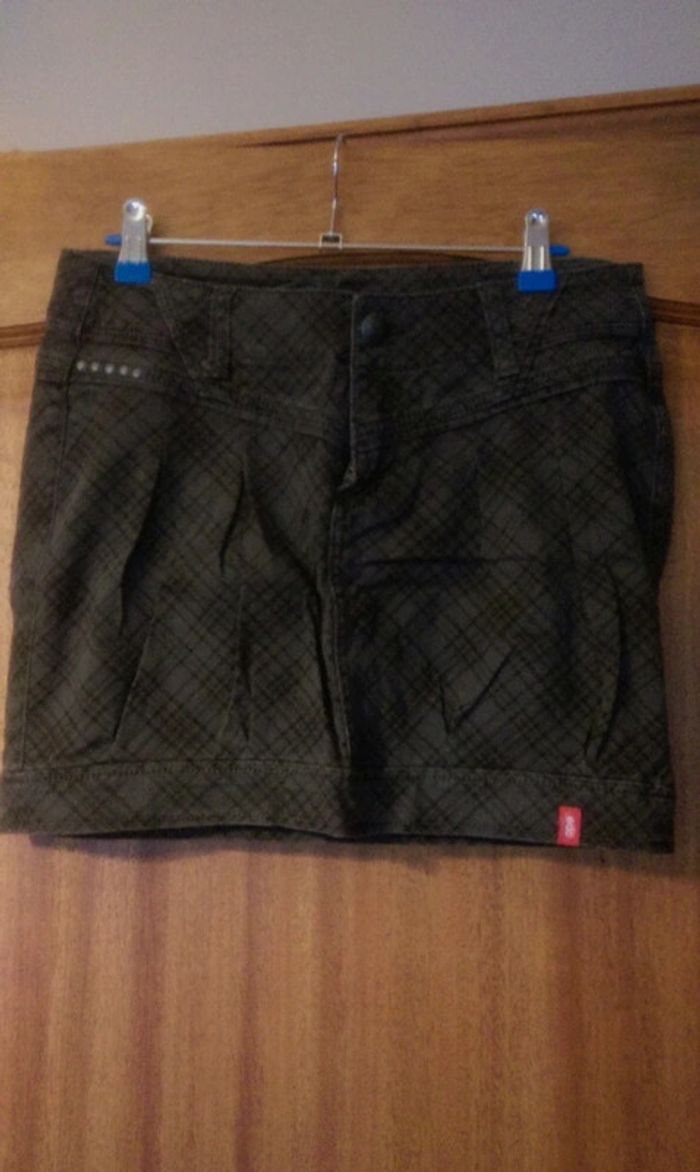 Jupe à carreaux grise