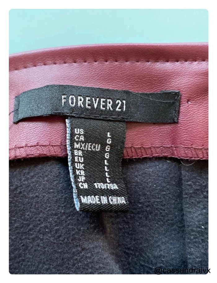 Jupe short bordeaux - Forever 21 - photo numéro 3