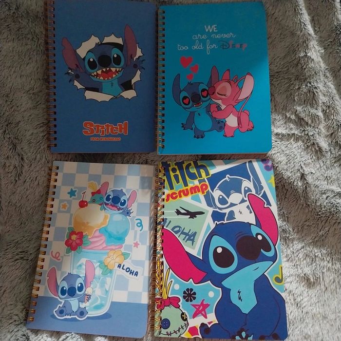 Cahier stitch taille A5 neuf
