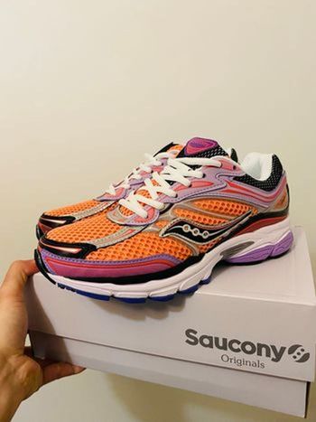 Saucony