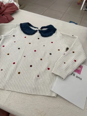 Pull Monoprix 8 ans état neuf