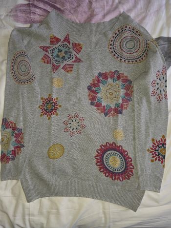 Pull desigual