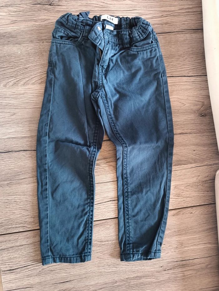 2 pantalons garçons 3 ans - photo numéro 2