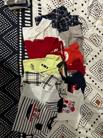 Lot 12 tee shirt 12 mois