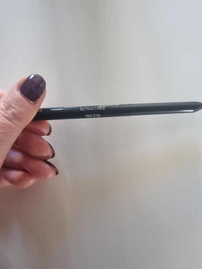 Crayon liner yeux rétractable noir Pink 21 neuf - photo numéro 2