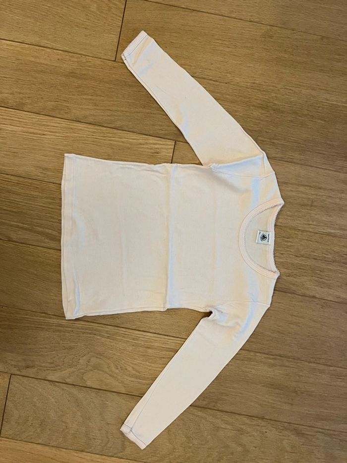 Vends le lot de 4 tee shirt manche long 6 ans très bon état petit bateau - photo numéro 3