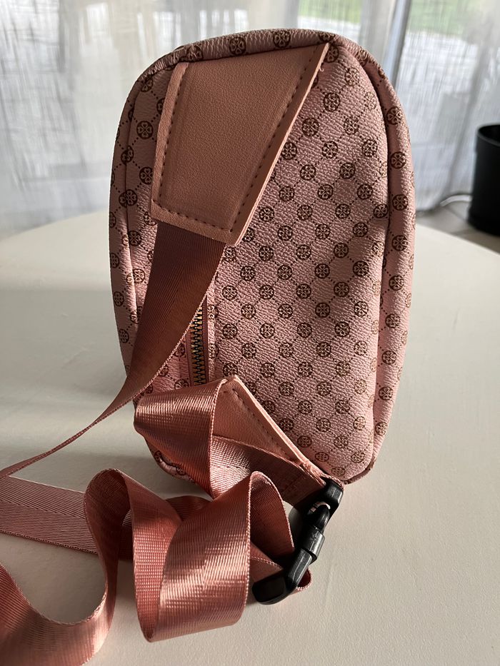 Sac banane à carreaux neuf - photo numéro 3