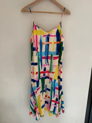 Robe colorée Essentiel Antwerp