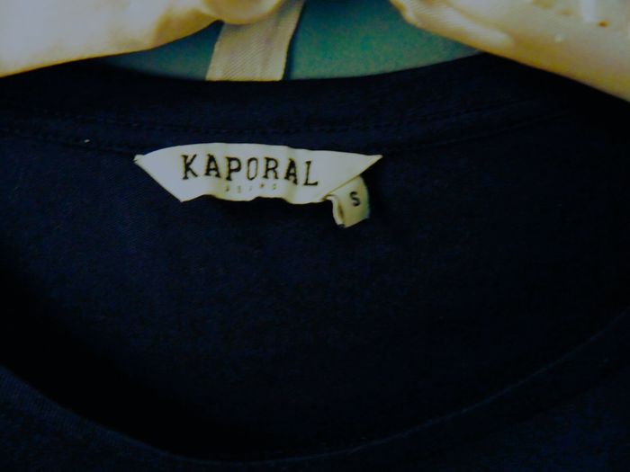 T-shirt Femme Kaporal S 36 Rock et perles bleu marine neuf - photo numéro 3