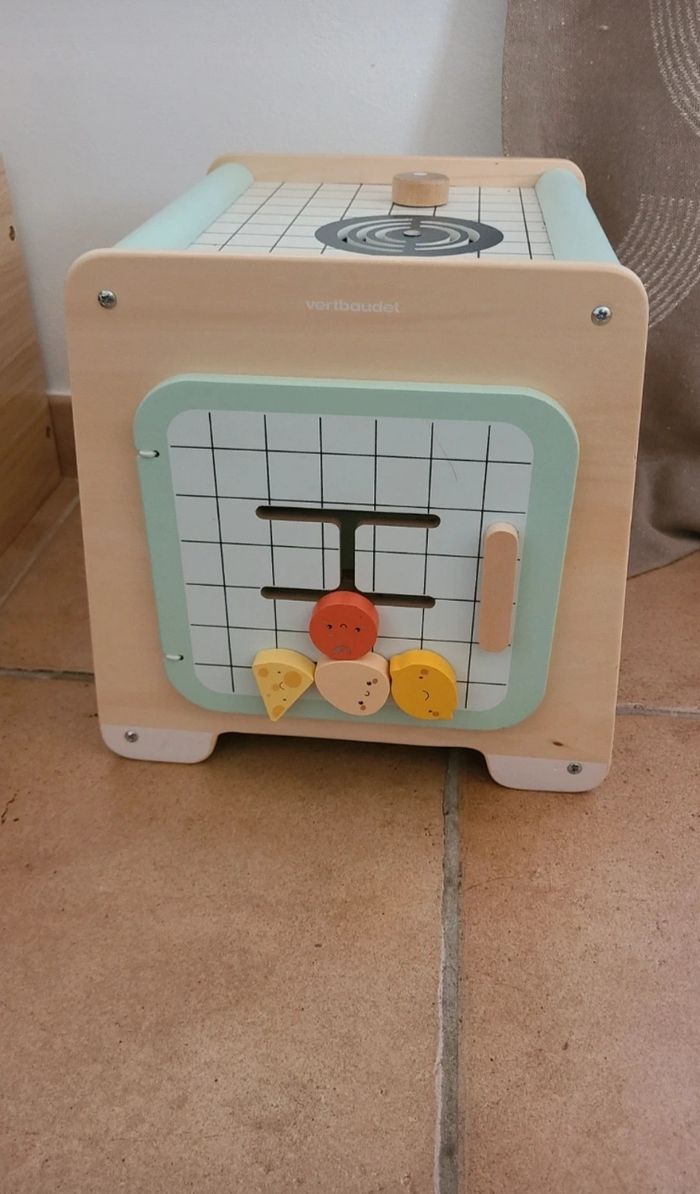 Cube activité Vertbaudet - photo numéro 4