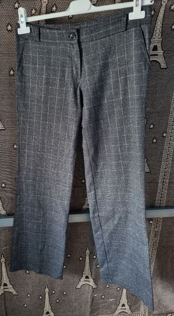 Pantalon gris à carreaux taille 3