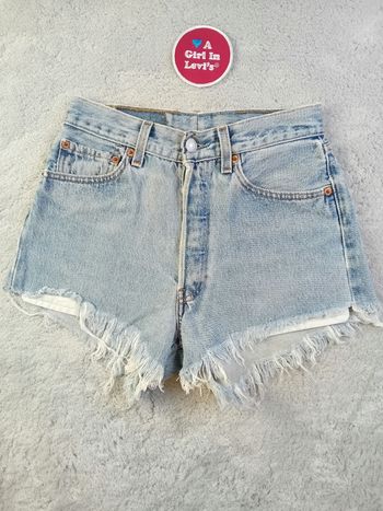 Short levi's 501.  Taille 32.  S40