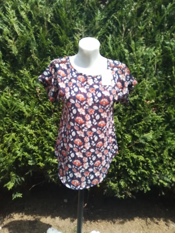 👚 Tunique avec perles aux épaules Gérard Pasquier taille M -100% polyester