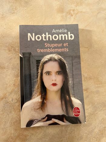 Livre Amélie Nothomb stupeur et tremblements