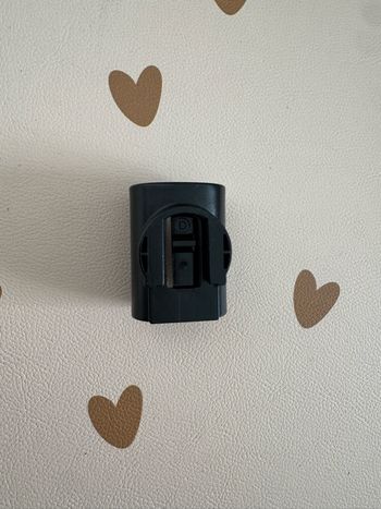 Clip D pour ombrelle cybex