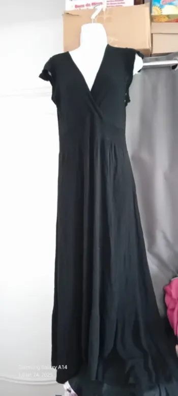 Robe noire très longue effet plissé cache cœur taille smock femme 38/40 made in italy