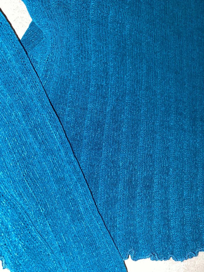 Top bleu - photo numéro 2